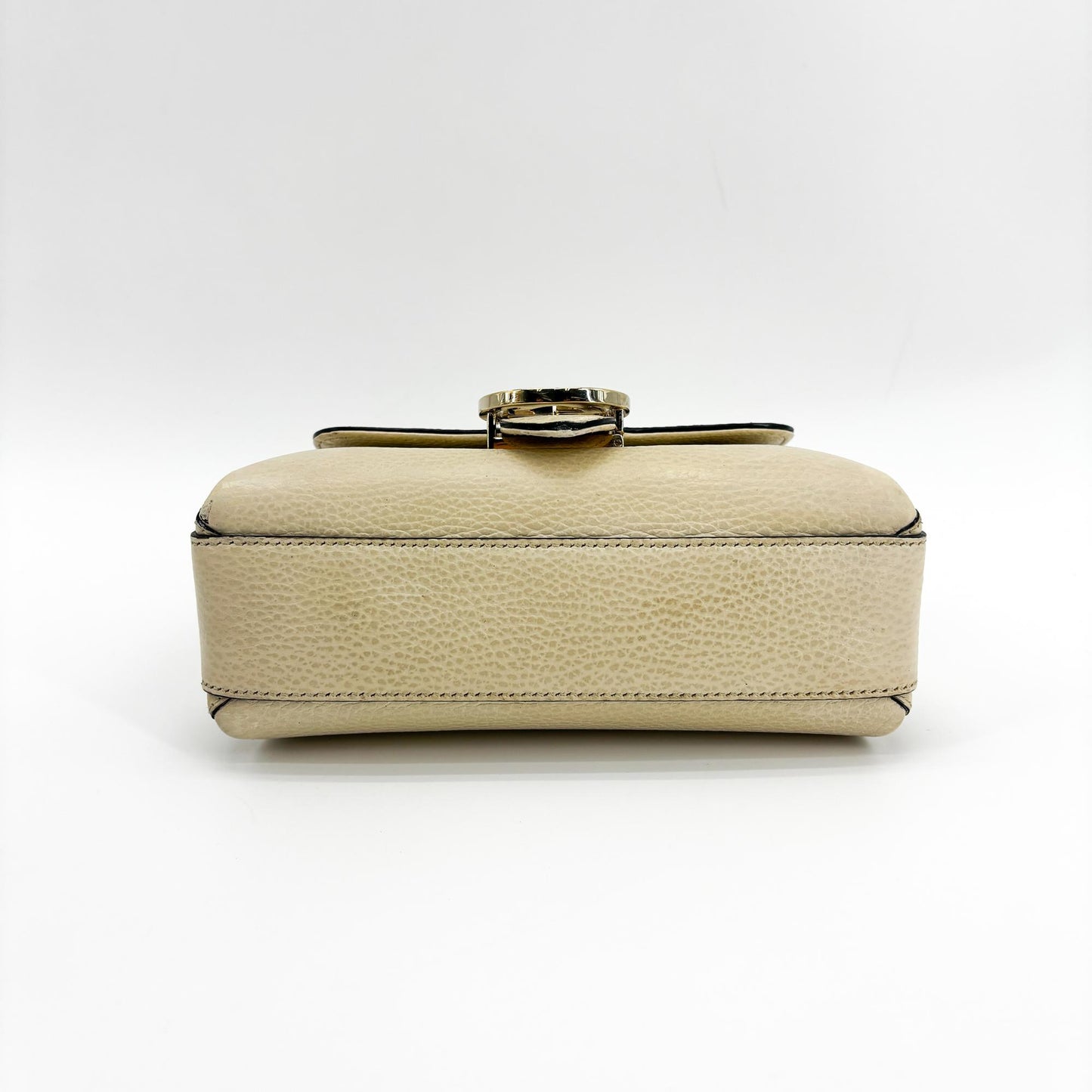 Gucci Interlocking G Chain Shoulder Bag Beige