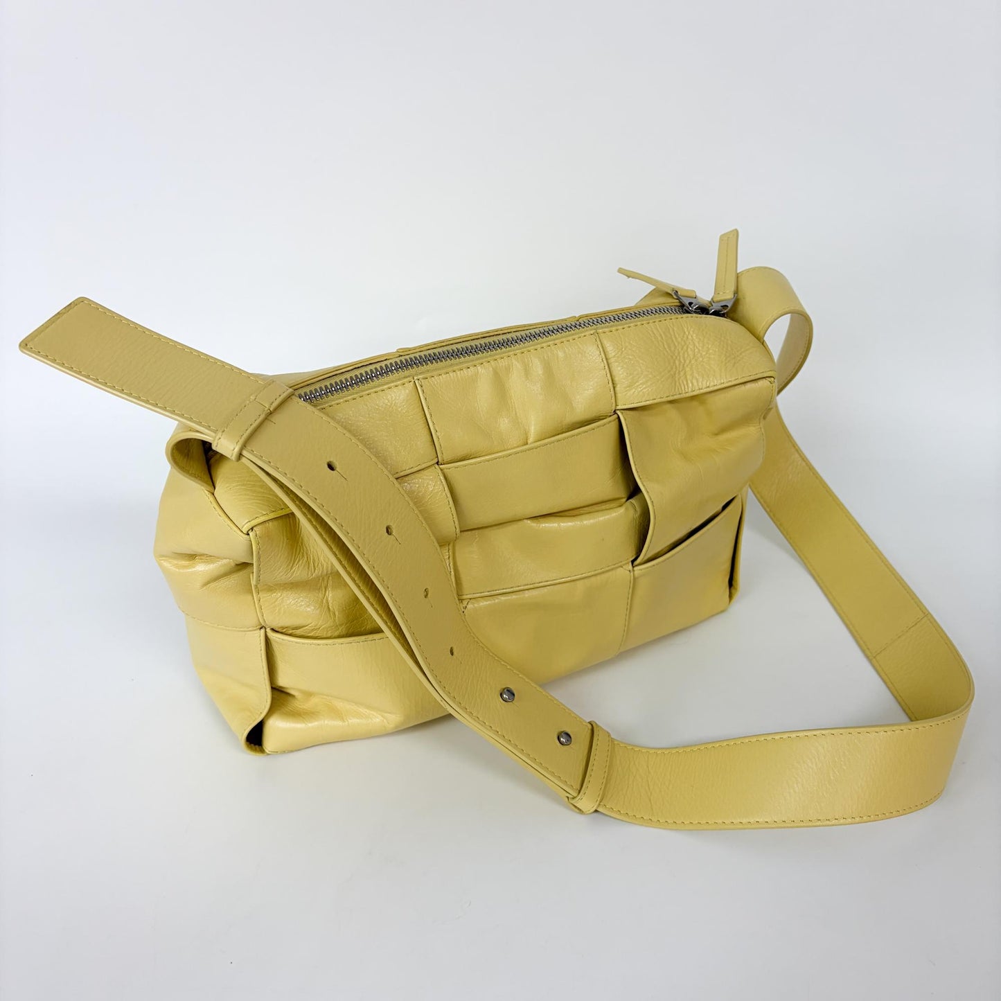 Bottega Veneta Cassette Arco Camera Bag Medium Butter