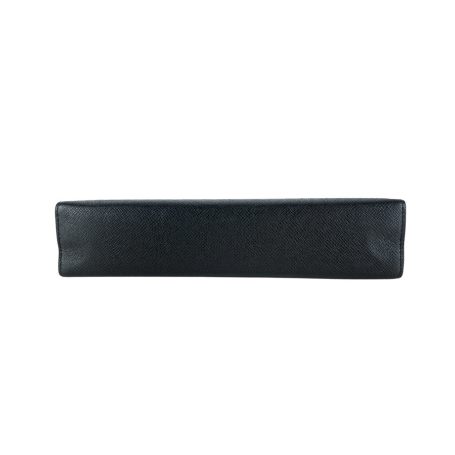 Taiga Pochette Voyage Clutch Bag M30547
