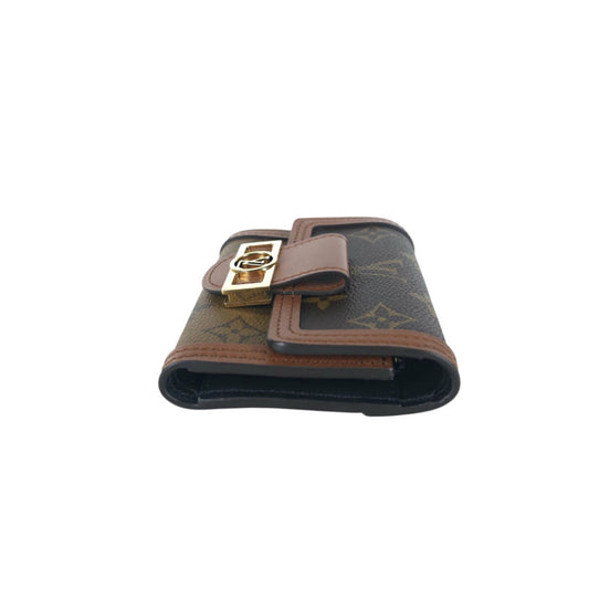 Reverse Monogram Dauphine Compact Wallet M68725