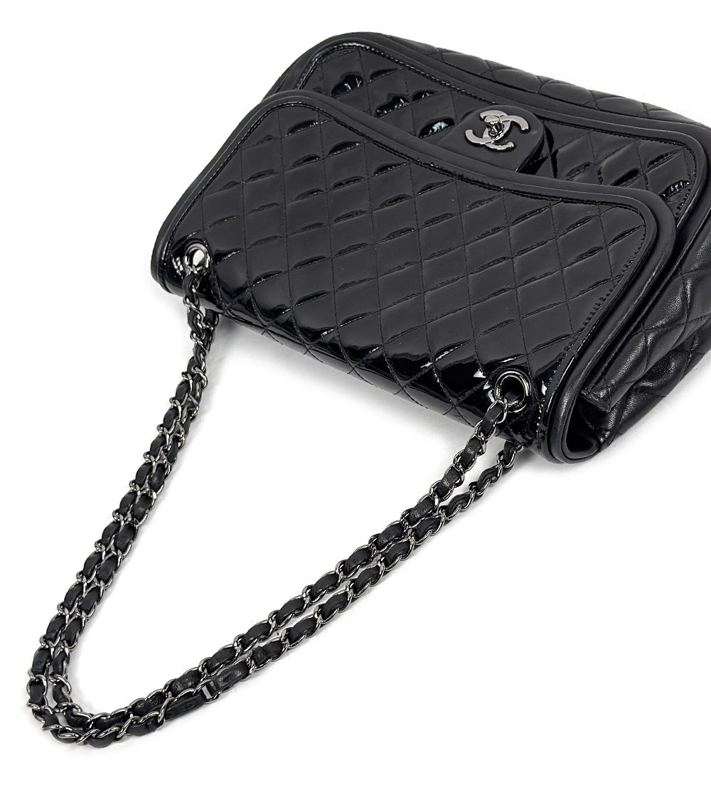 Chanel Black Faden Quilted CC Flap Chain Shoulder Bag