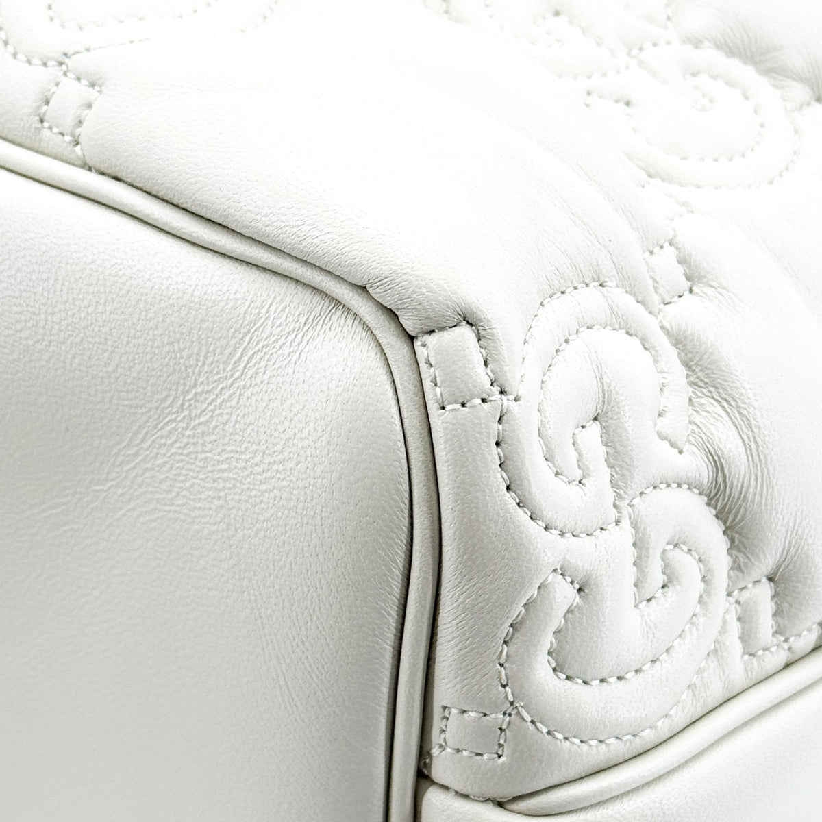 Gucci GG Matelassé Large Tote Bag White Leather