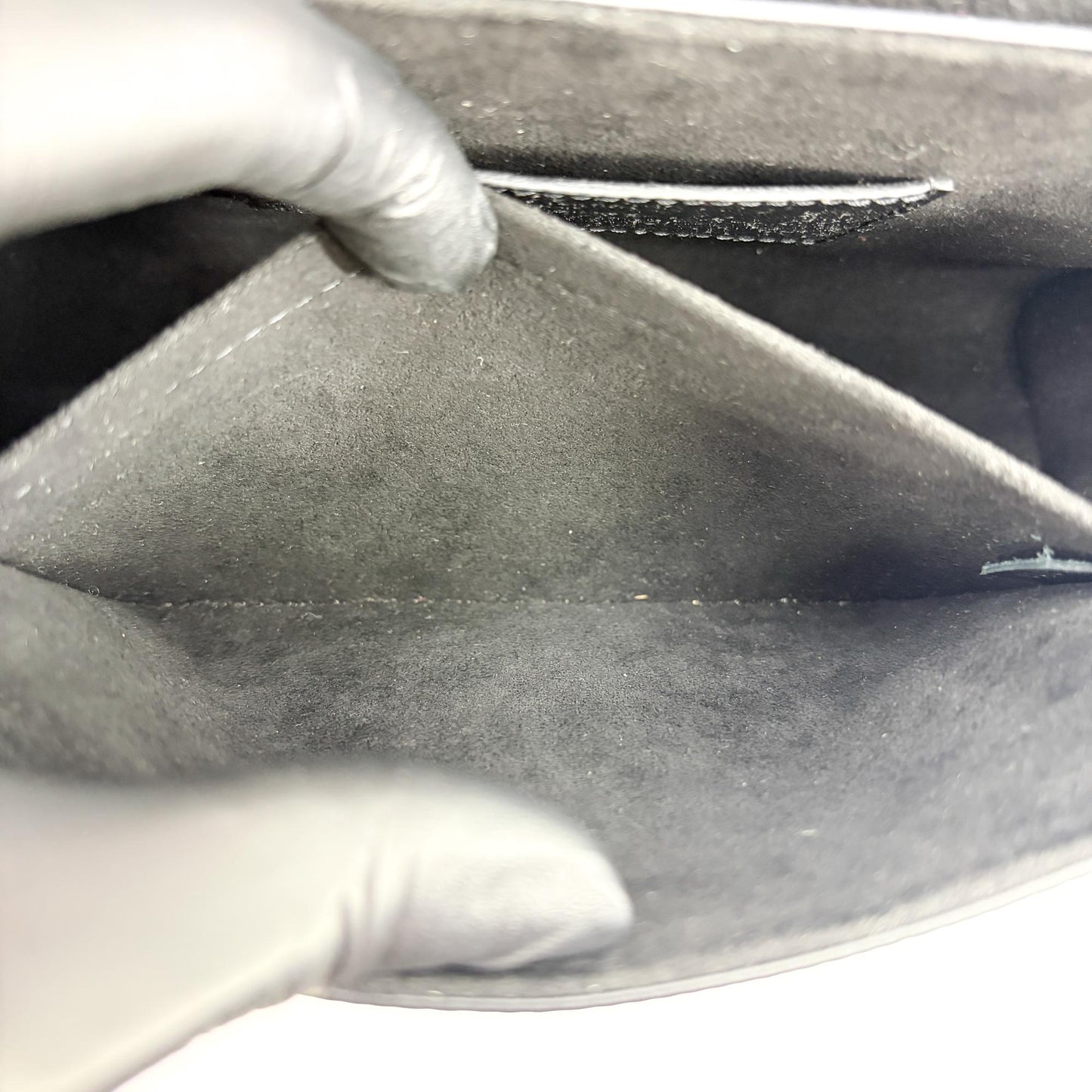 Louis Vuitton Epi Twist MM Black Silver Hardware