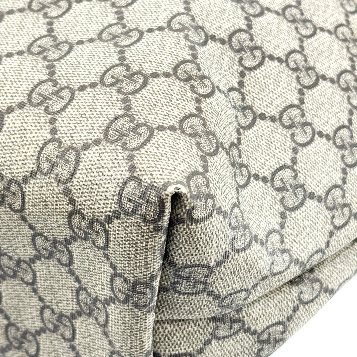 Gucci GG Supreme Canvas Tote Bag Ecru
