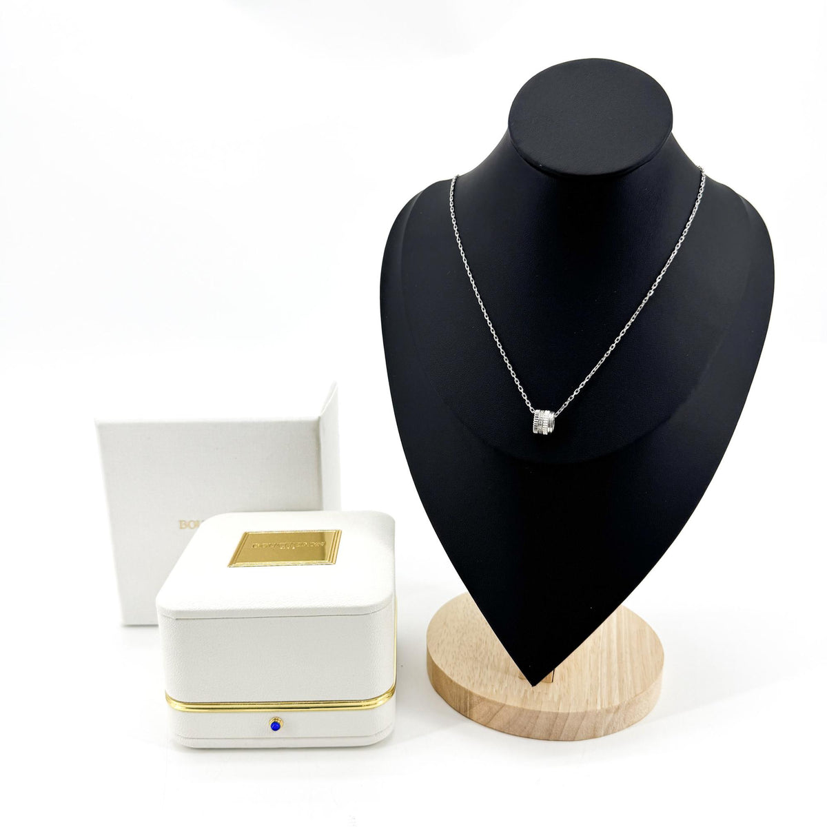 Boucheron Quatre White Edition Pendant White Gold Diamond Ceramic