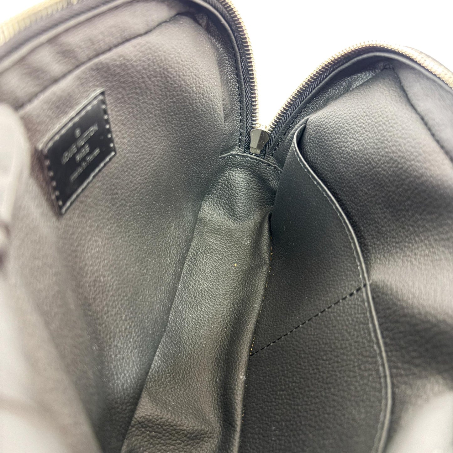Louis Vuitton Toilet Pouch PM Damier Graphite