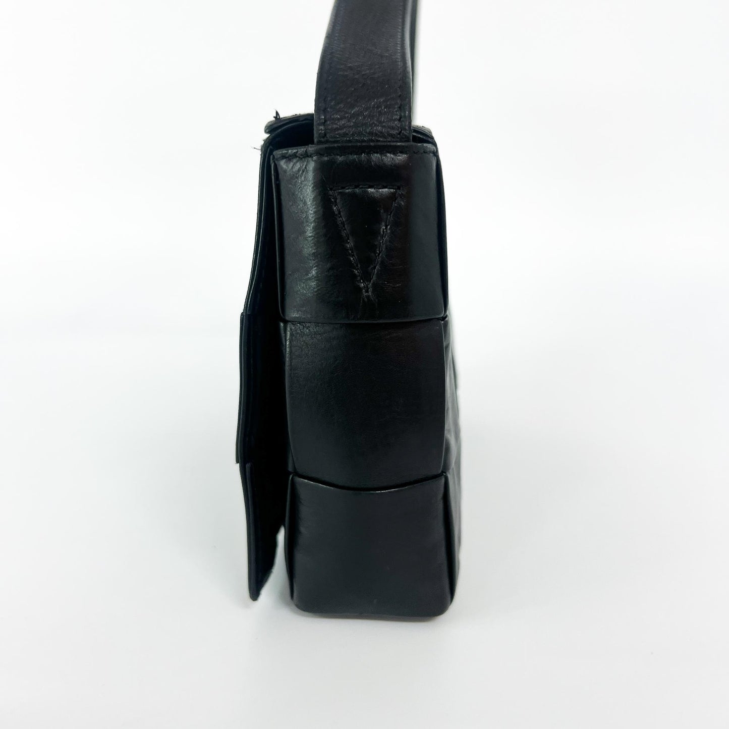 Bottega Veneta Cassette Bag Black Vintage Calf Silver Hardware