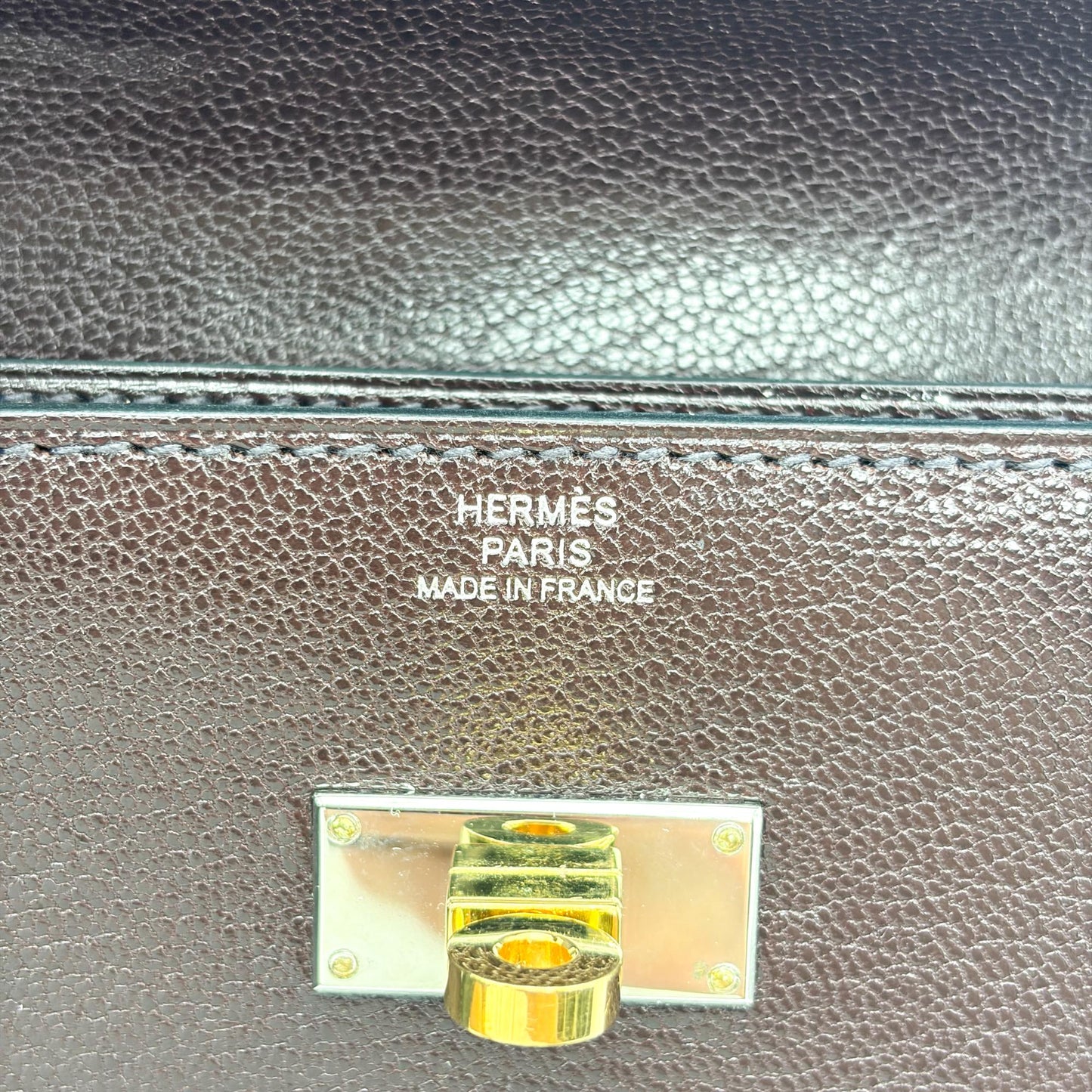Hermès Kelly Pocket Slim Wallet Goatskin Electrum Hardware Rouge Selier