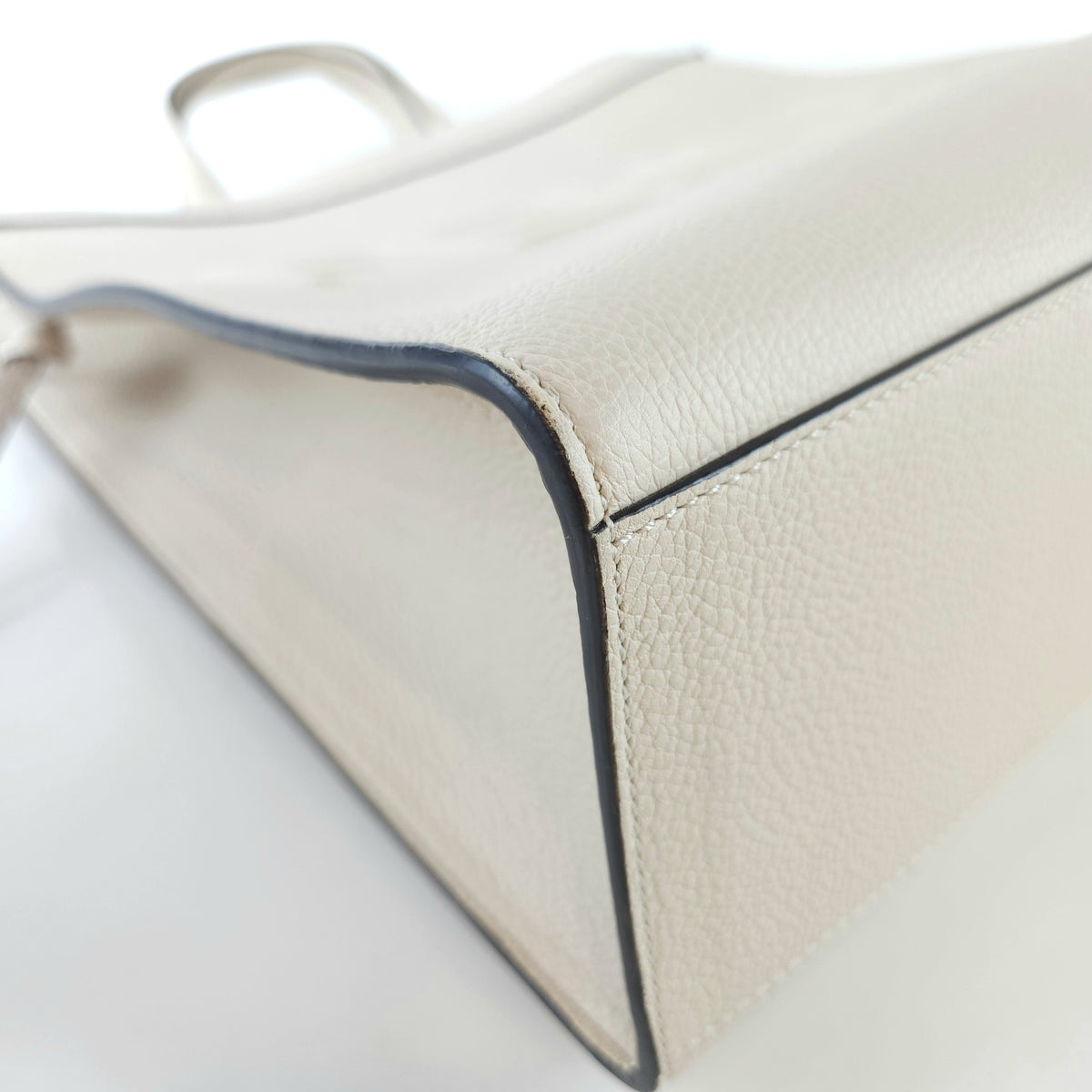 Medium Logo Go To Tote Bag Shoulder Bag 7VA583