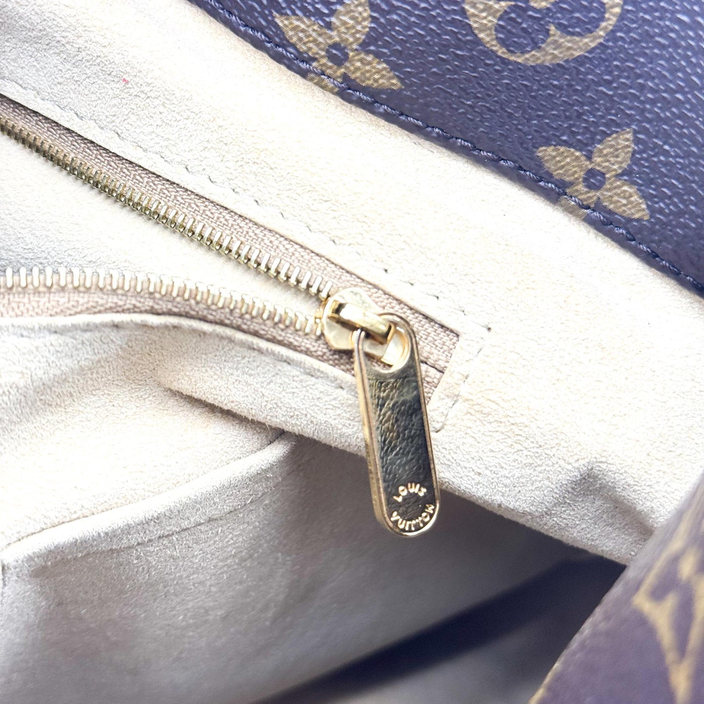 Louis Vuitton Arch MM Monogram Brown