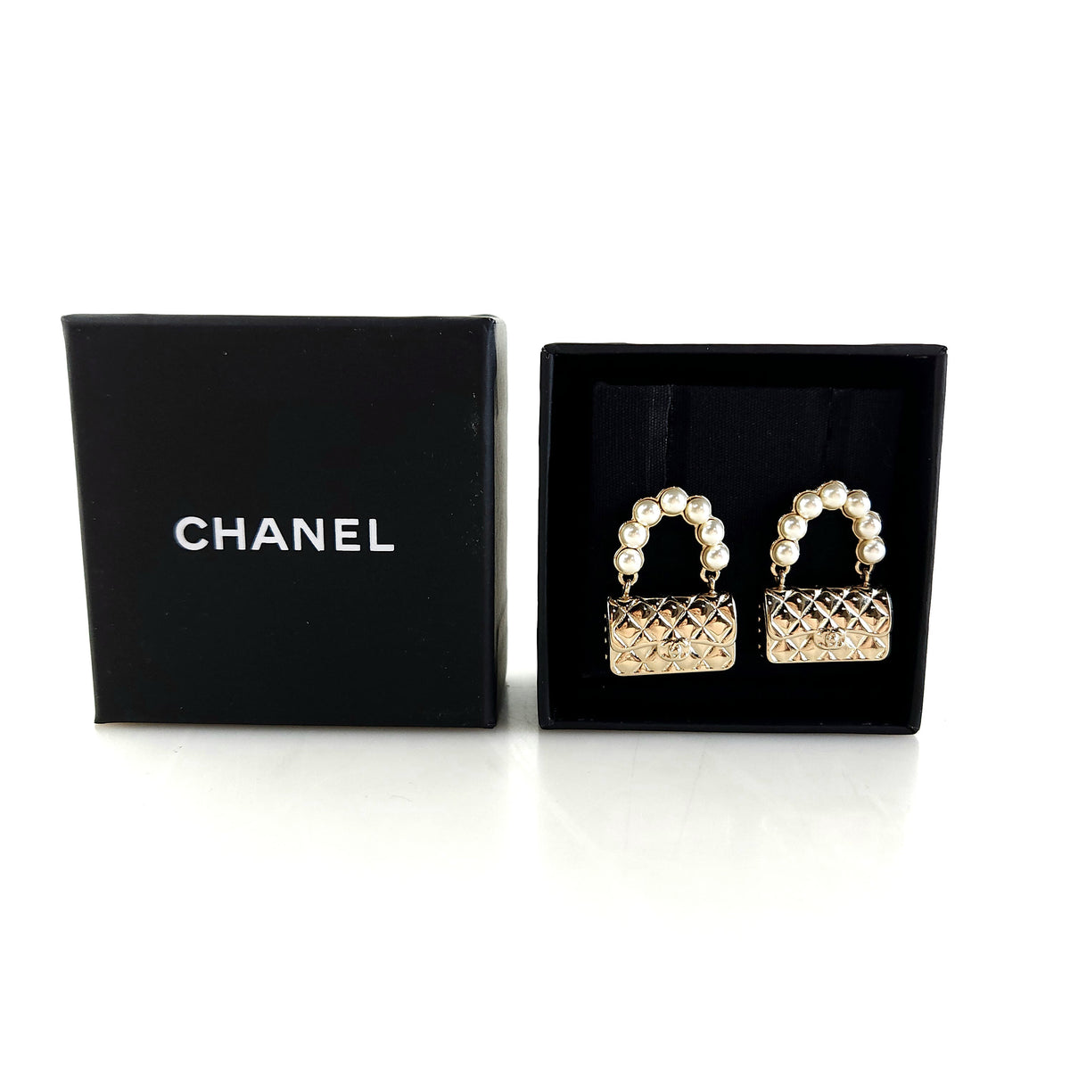 Pearl Handbag Earrings AB6211
