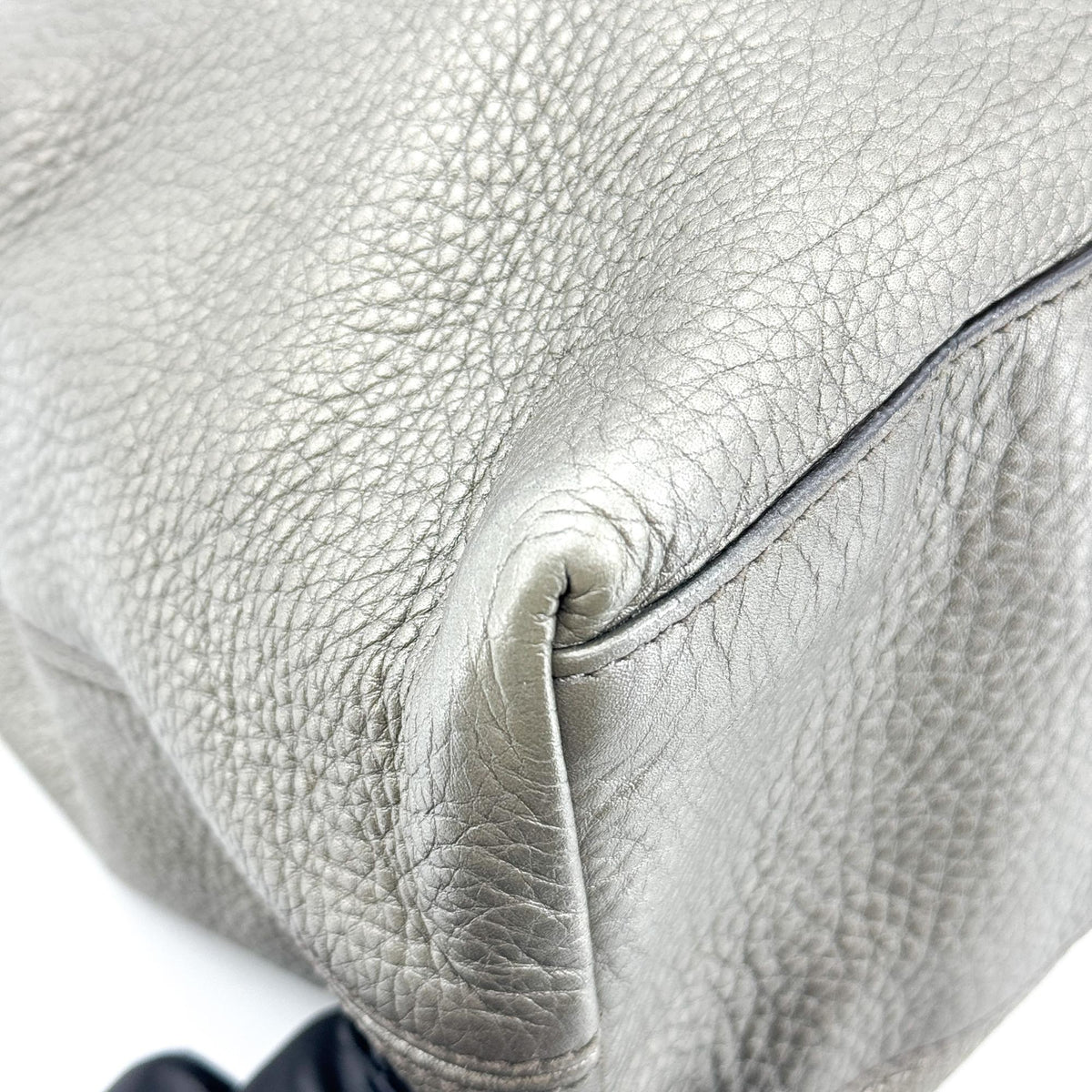 Gucci Soho Interlocking G Chain Crossbody Bag Metallic Dark Gray