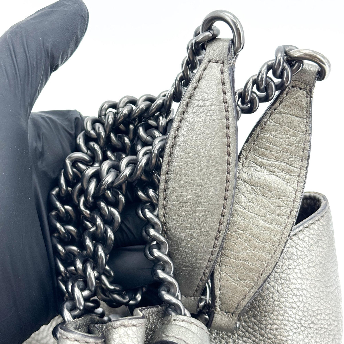 Gucci Soho Interlocking G Chain Crossbody Bag Metallic Dark Gray