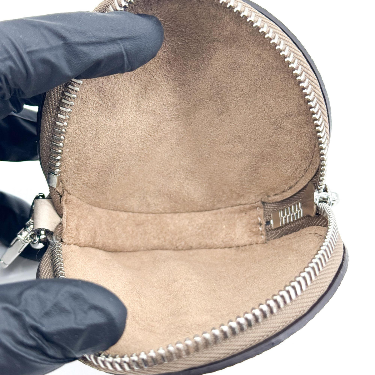 Louis Vuitton Mahina Bella Galette