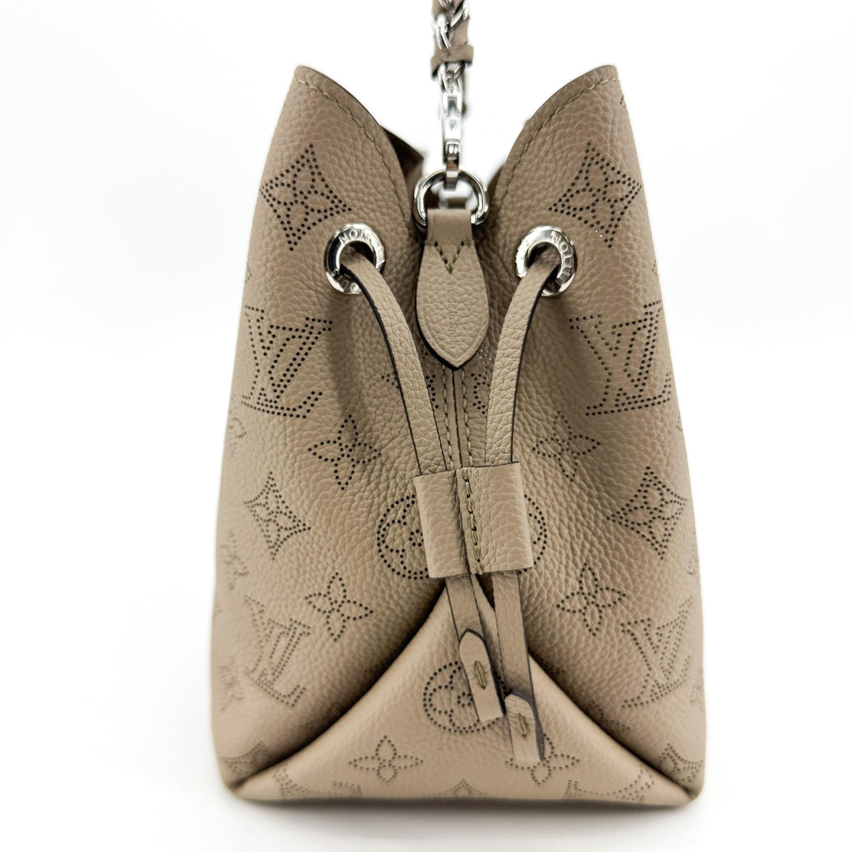 Louis Vuitton Mahina Bella Galette