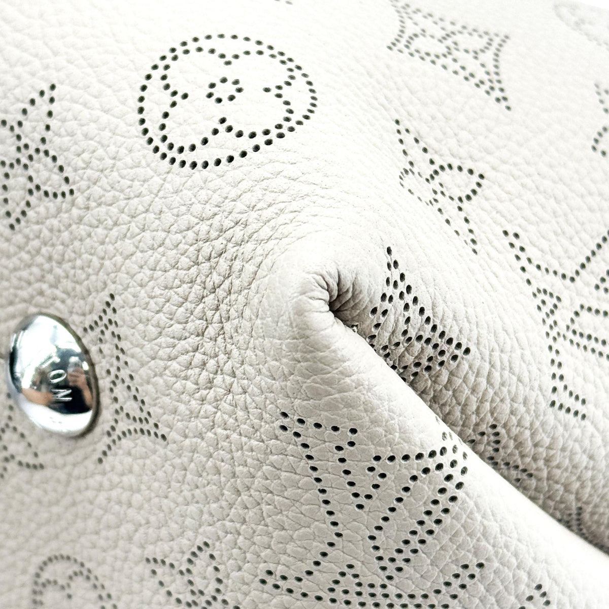 Louis Vuitton Mahina Bella Galette