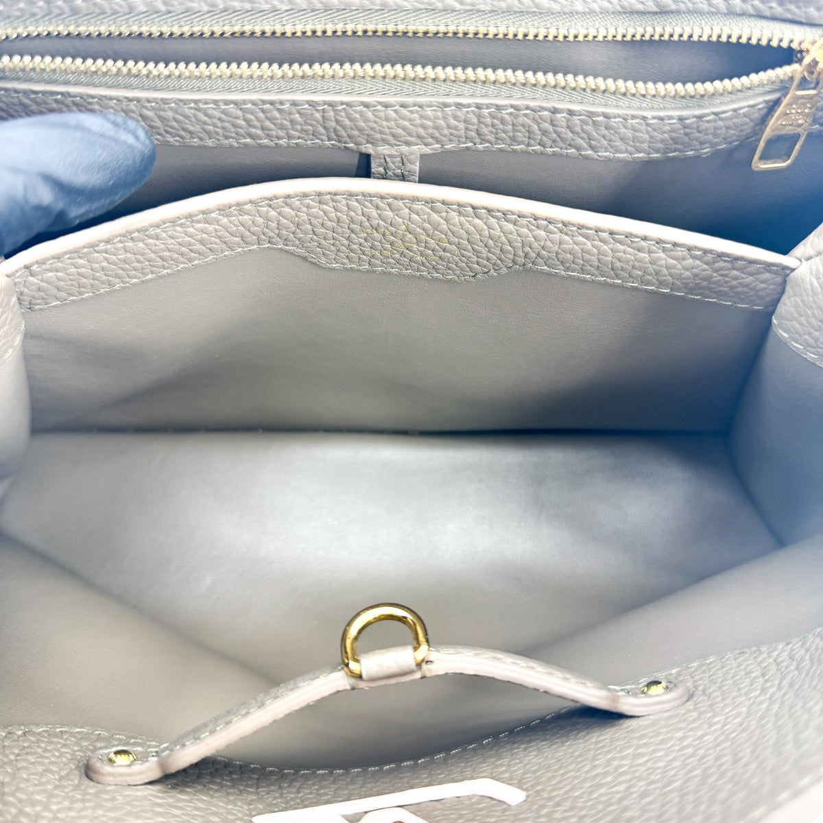 Louis Vuitton Capucines MM