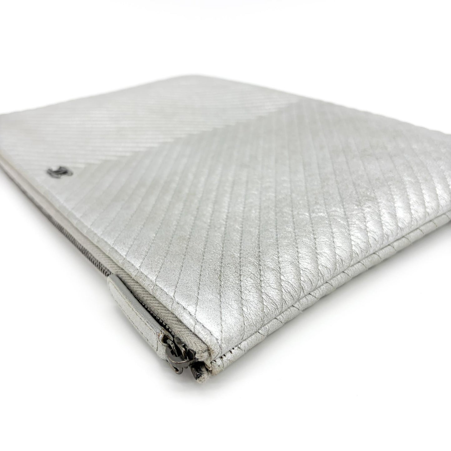 Chanel Chevron Metallic Large O-Case Silver