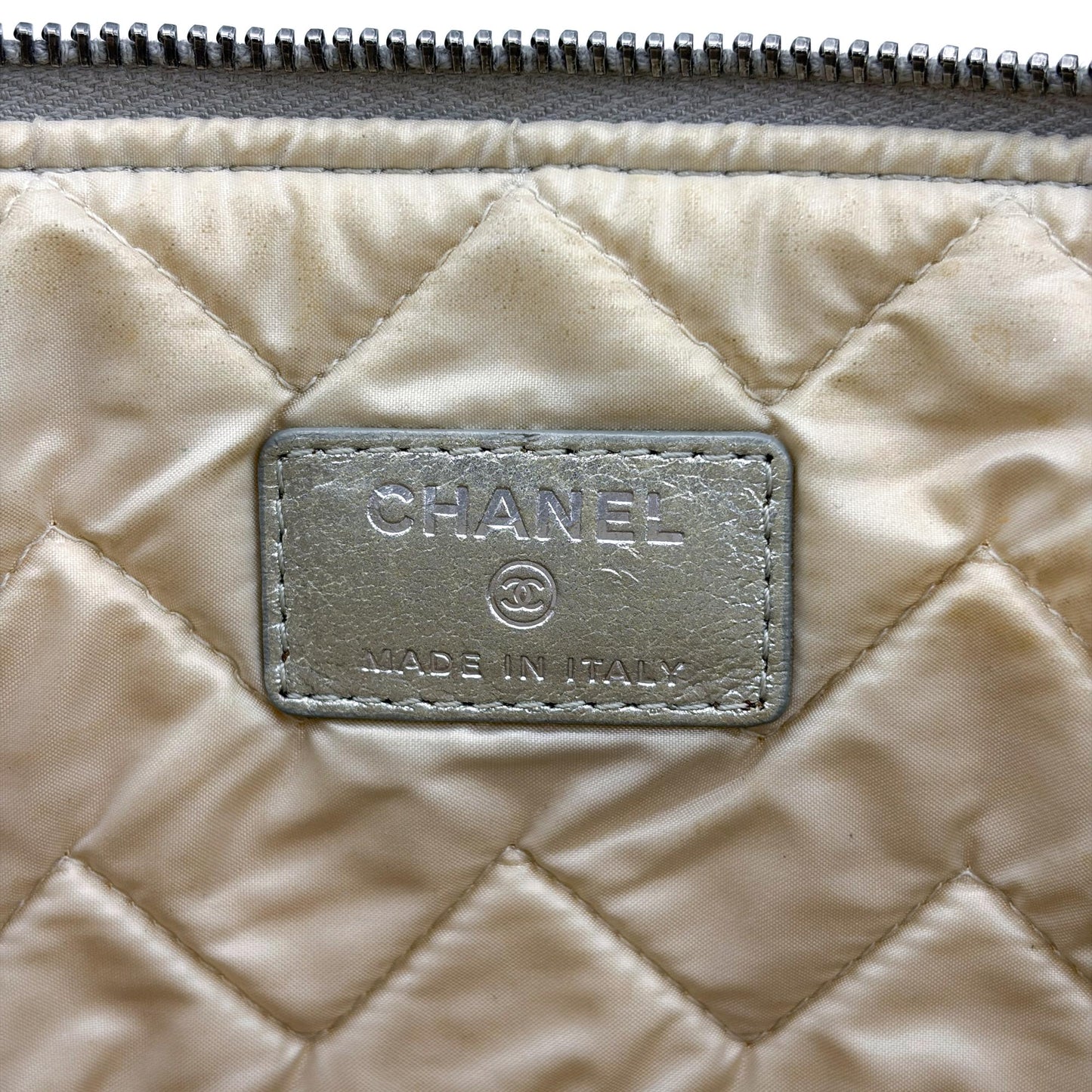 Chanel Chevron Metallic Large O-Case Silver