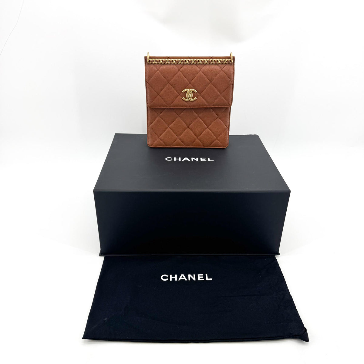 シャネル キャビアスキン キルティング ミニ チェーンフラップ バックパック ブラウン ゴールド金具