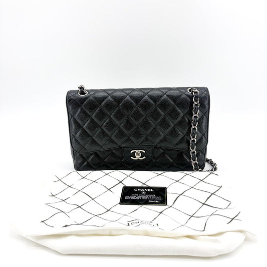 Sac Chanel Classic Flap Medium, Bijouterie Argentée, Noir