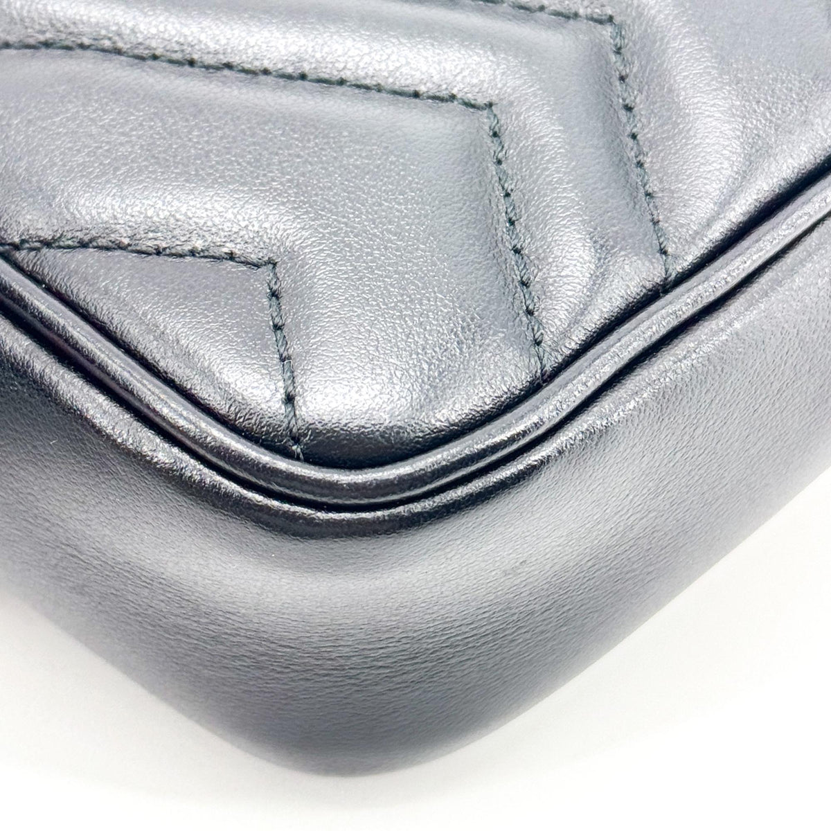 Gucci GG Marmont Super Mini Crossbody Bag All Black