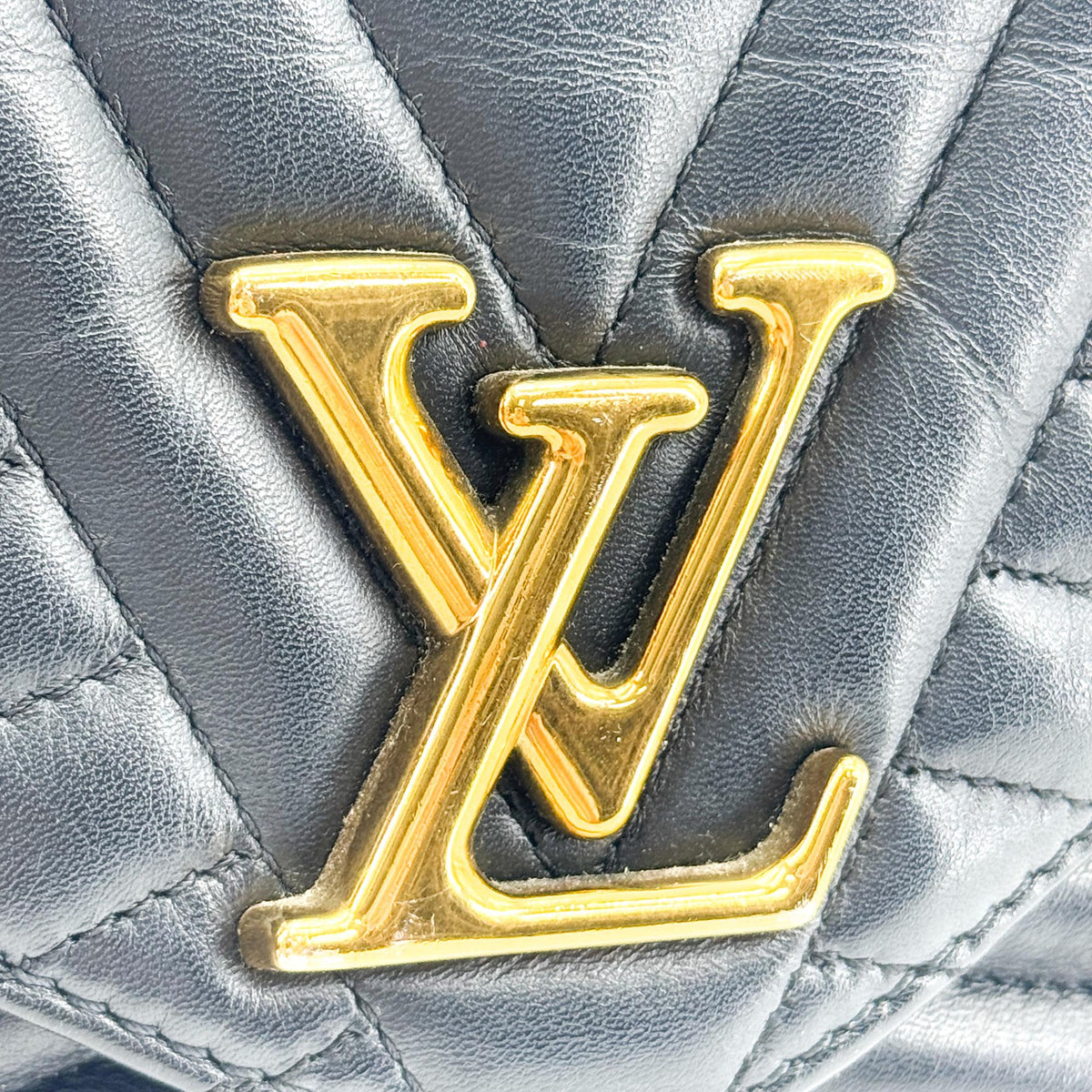 Louis Vuitton New Wave Chain Bag PM Black