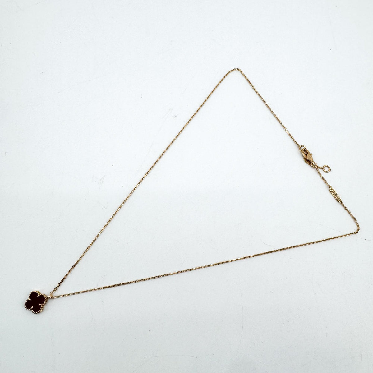 Van Cleef & Arpels Sweet Alhambra Pendant Yellow Gold Carnelian