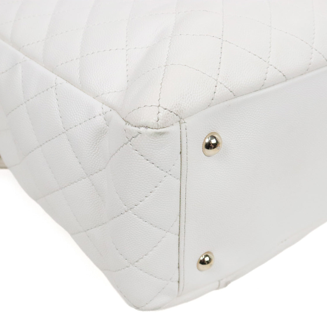 Chanel White Caviar Quilted CC Pocket Chain Shoulder Bag