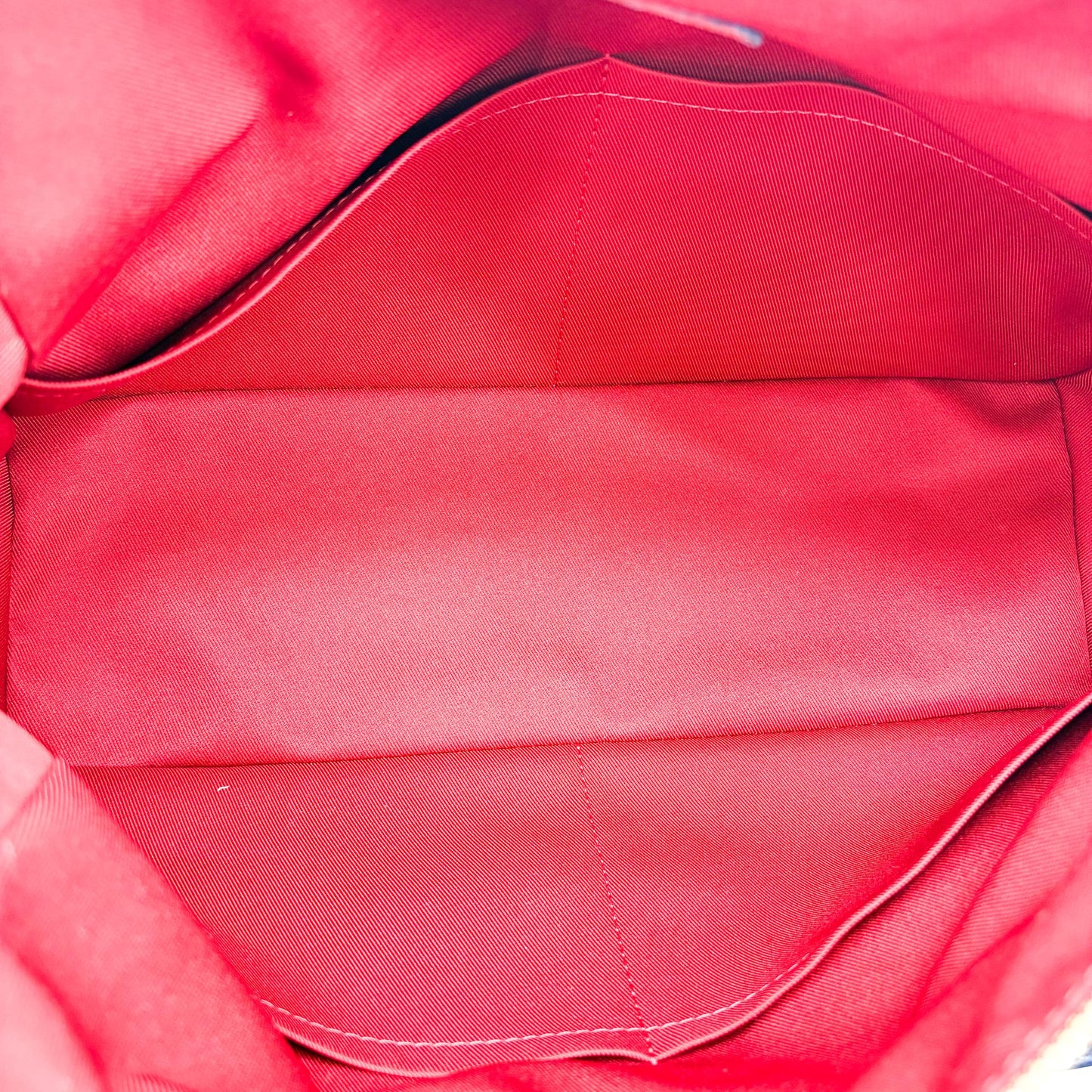 Louis Vuitton Monogram Empreinte Sully PM Marine Rouge