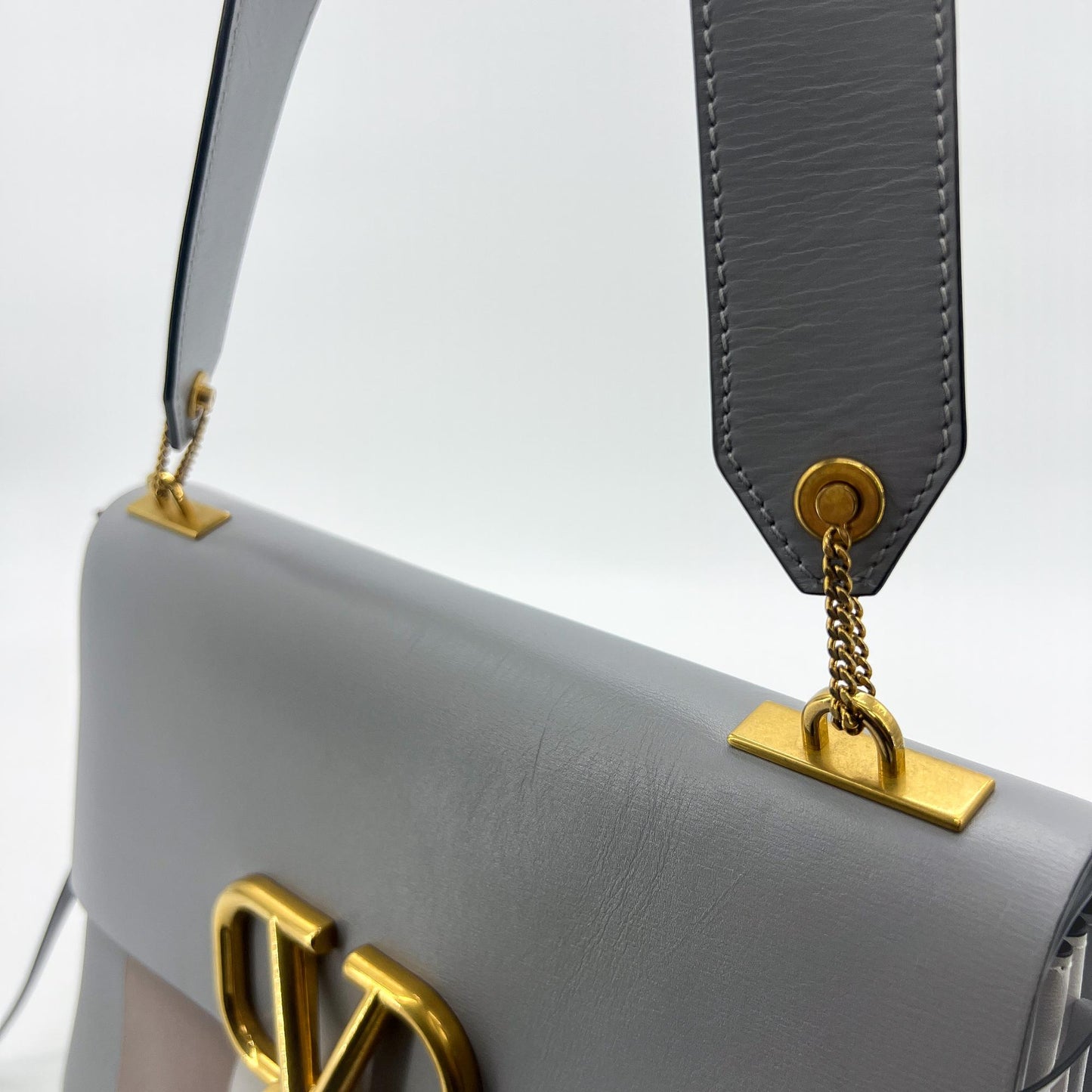 Valentino Garavani V-Ring Medium Shoulder Bag Multicolor