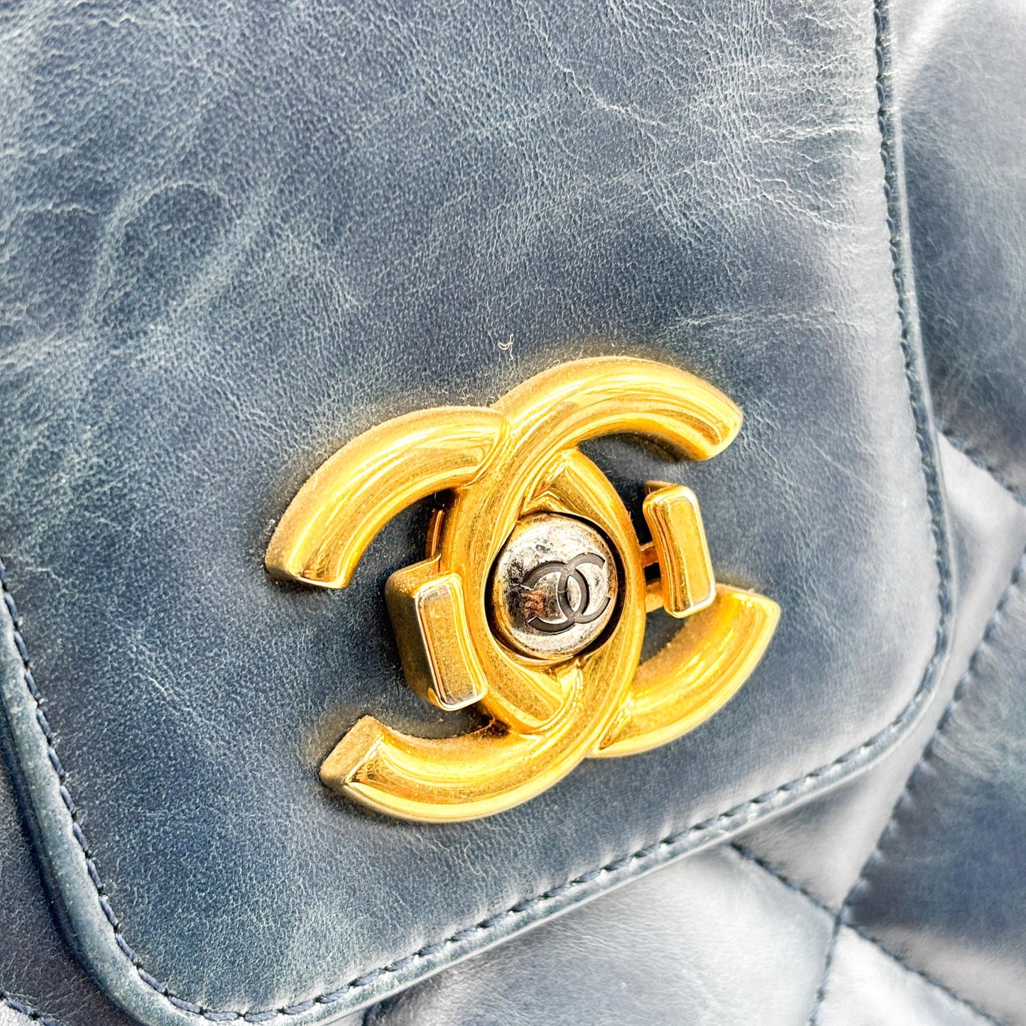 Chanel Vintage Lambskin Frame Chain Shoulder Bag Navy Gold Hardware