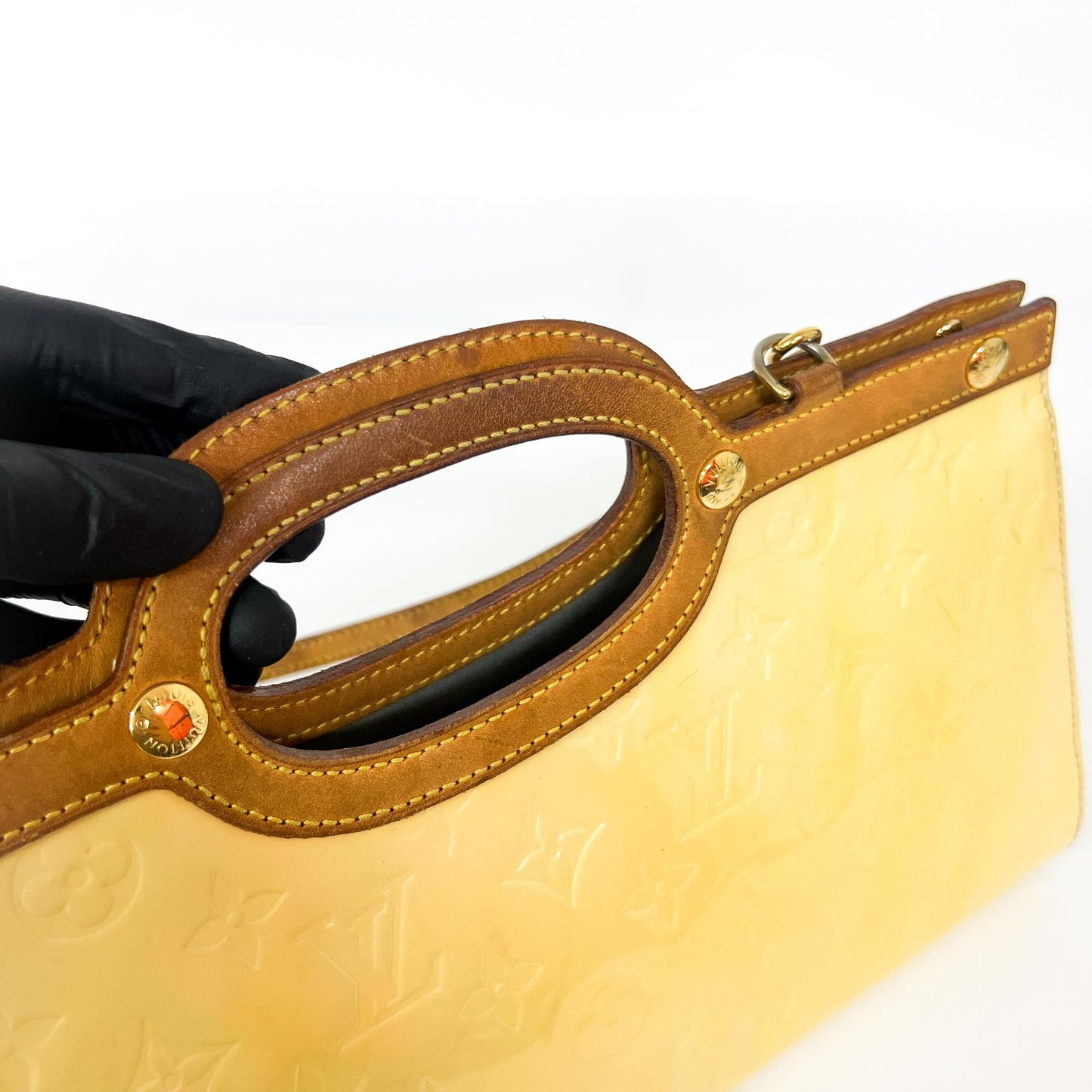 Louis Vuitton Monogram Vernis Roxbury Drive Pearl