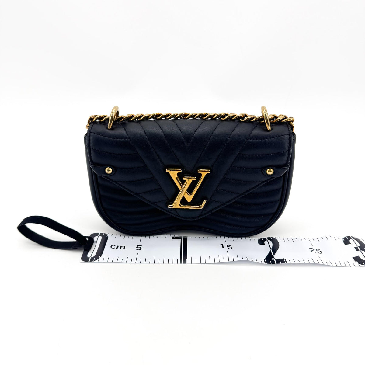 Louis Vuitton New Wave Chain Bag MM Black
