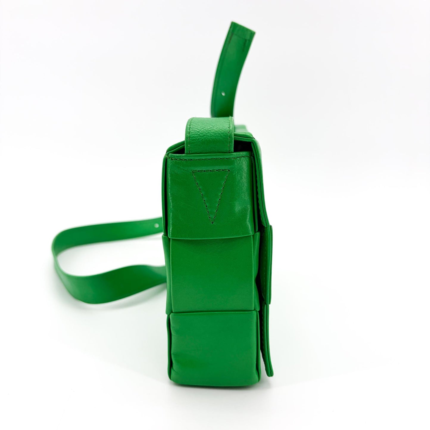 Bottega Veneta Intrecciato Weaving Paraket Cassette Bag Green