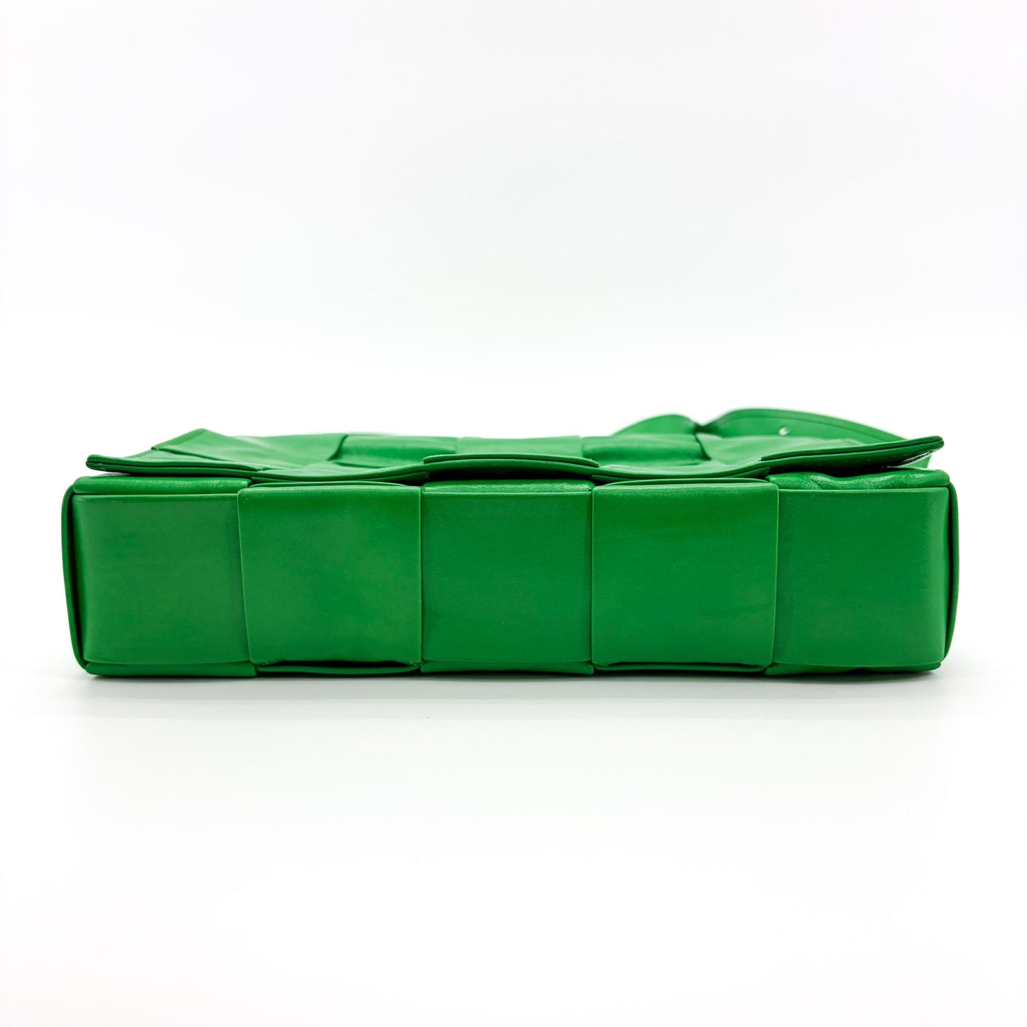 Bottega Veneta Intrecciato Weaving Paraket Cassette Bag Green