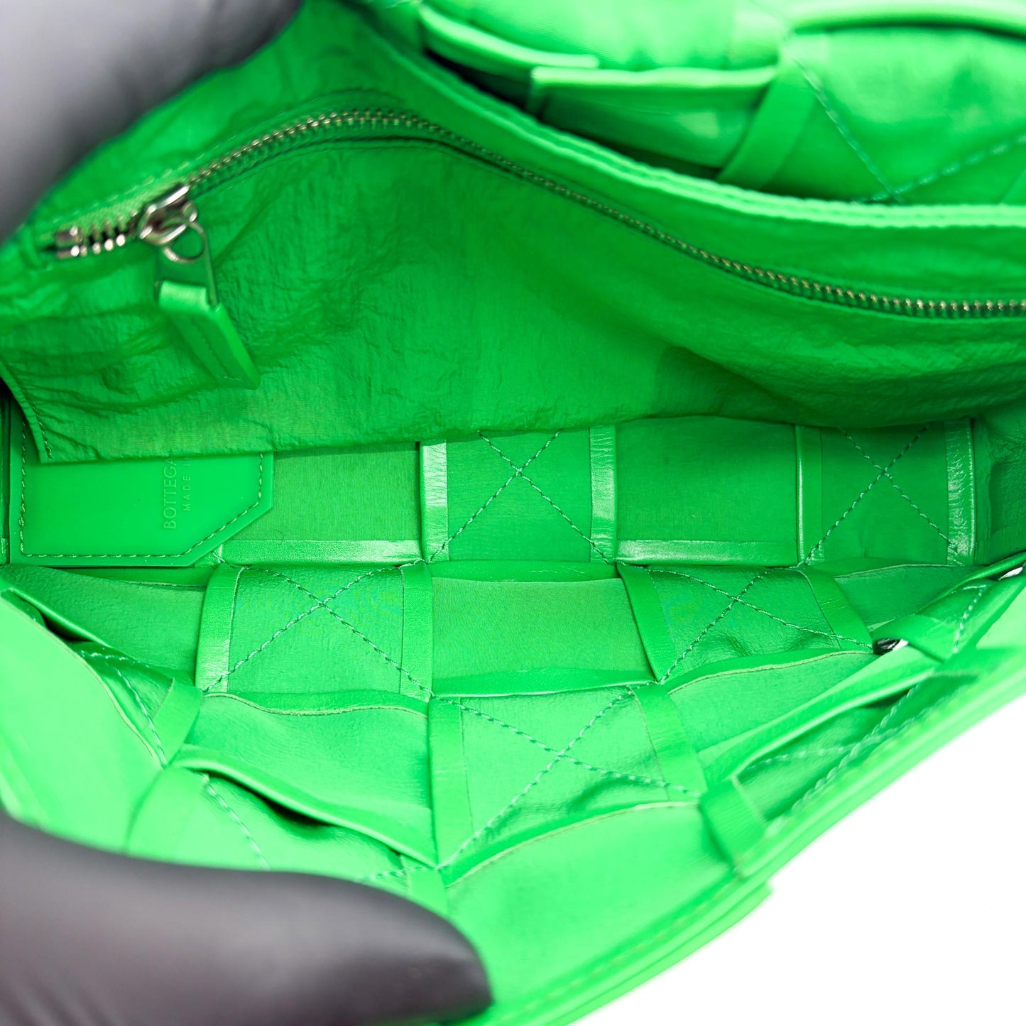 Bottega Veneta Intrecciato Weaving Paraket Cassette Bag Green