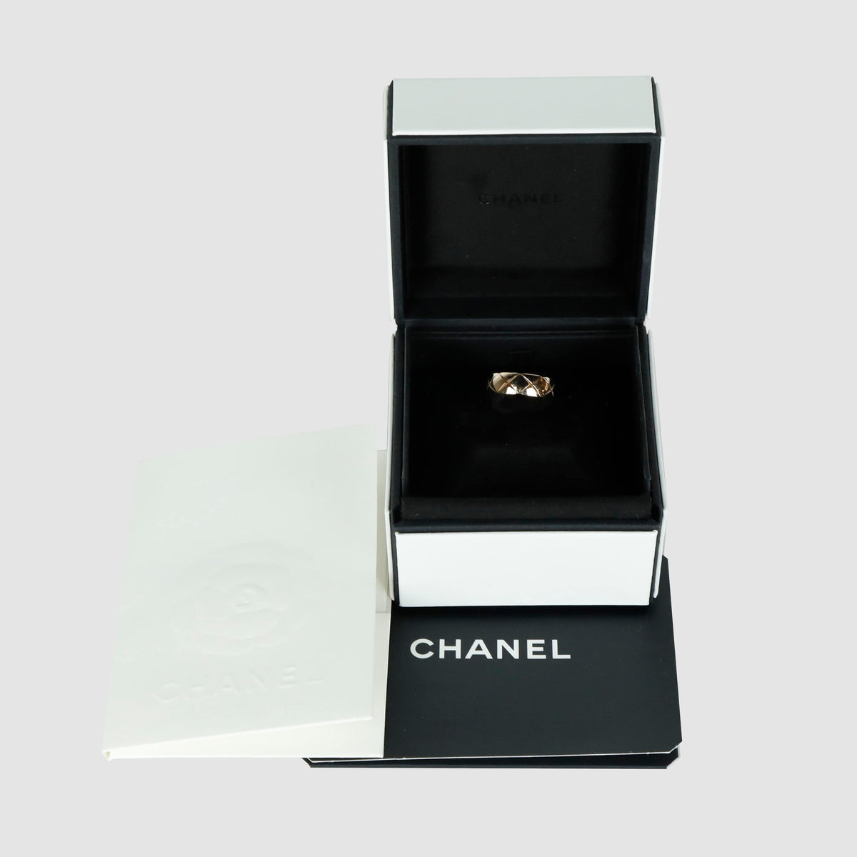 53 Coco Crush Small Ring J10817