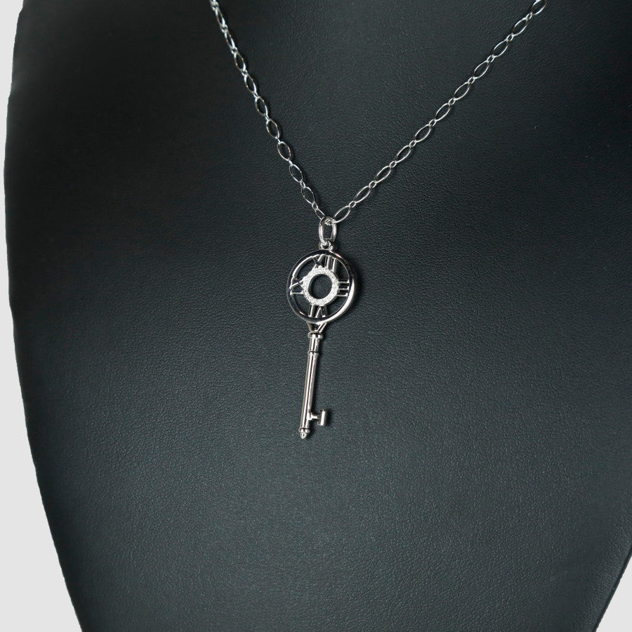 Ann Co. Atlas Diamond Key Pendant White Gold Necklace