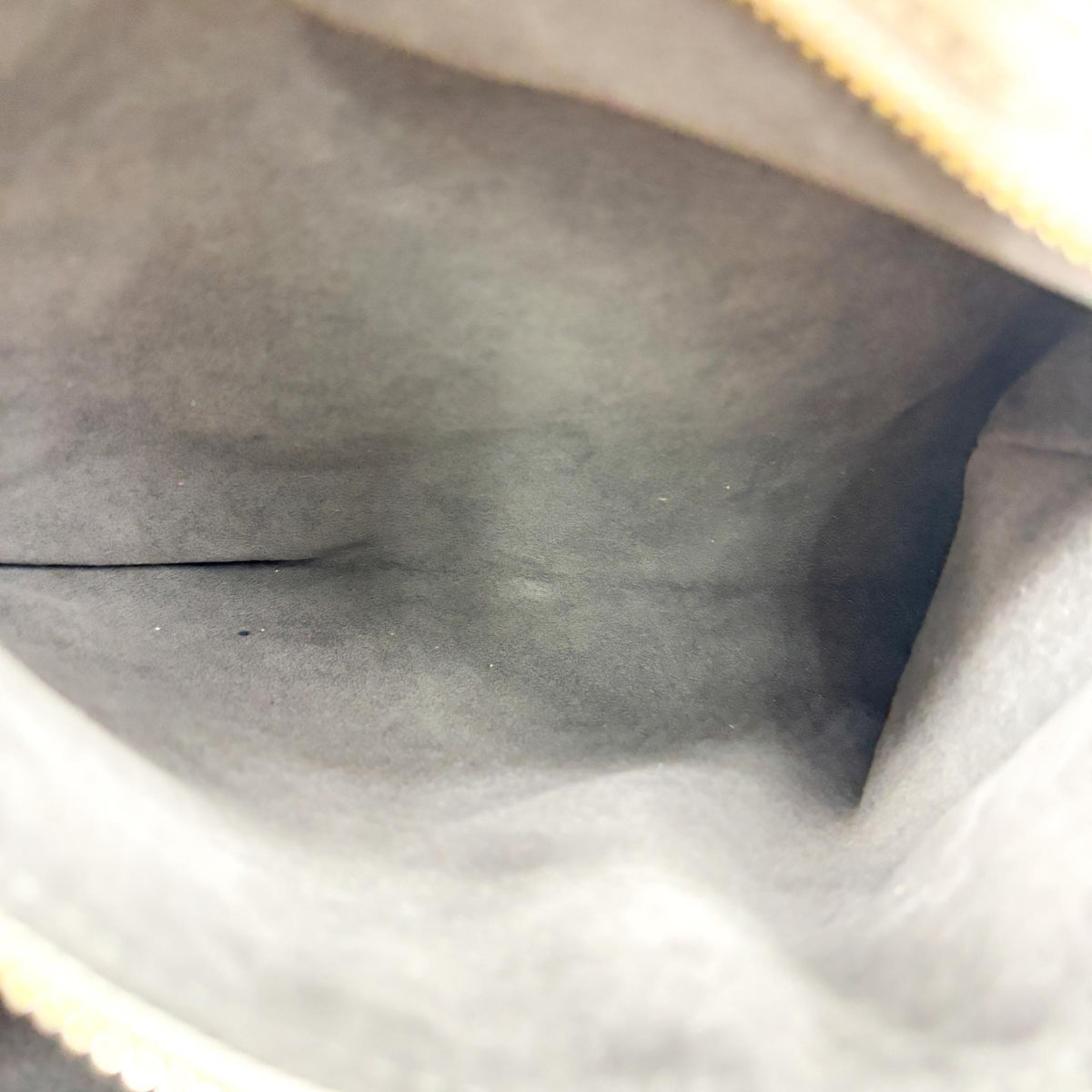 Louis Vuitton Mahina L Shoulder Bag Taupe