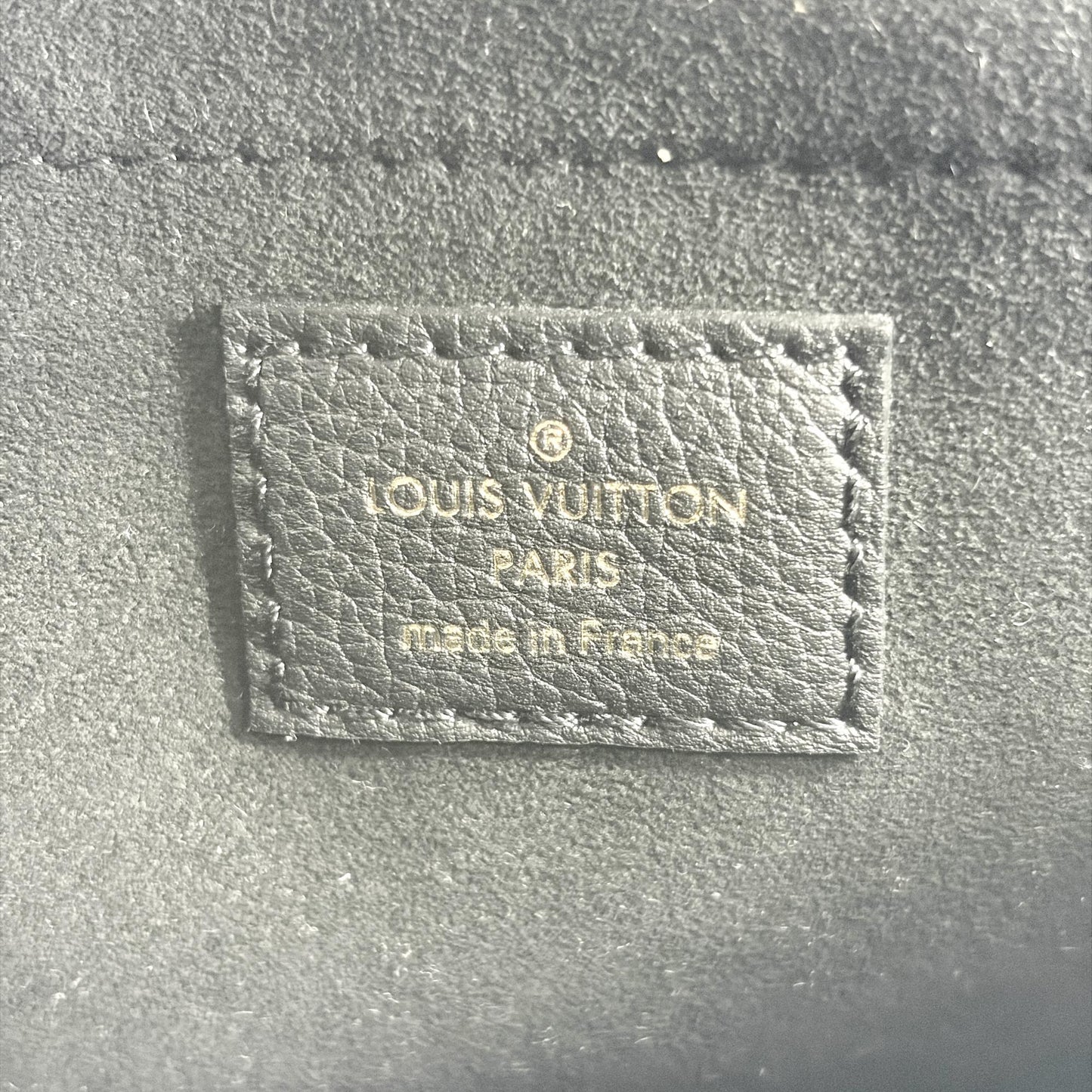 Louis Vuitton Lockme Tender Black Cream
