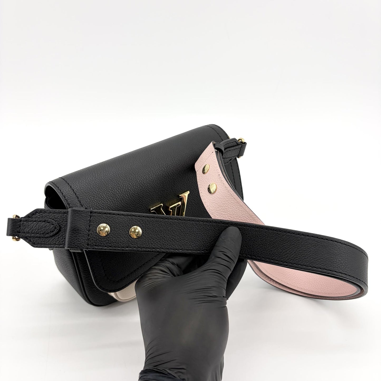 Louis Vuitton Lockme Tender Black Cream