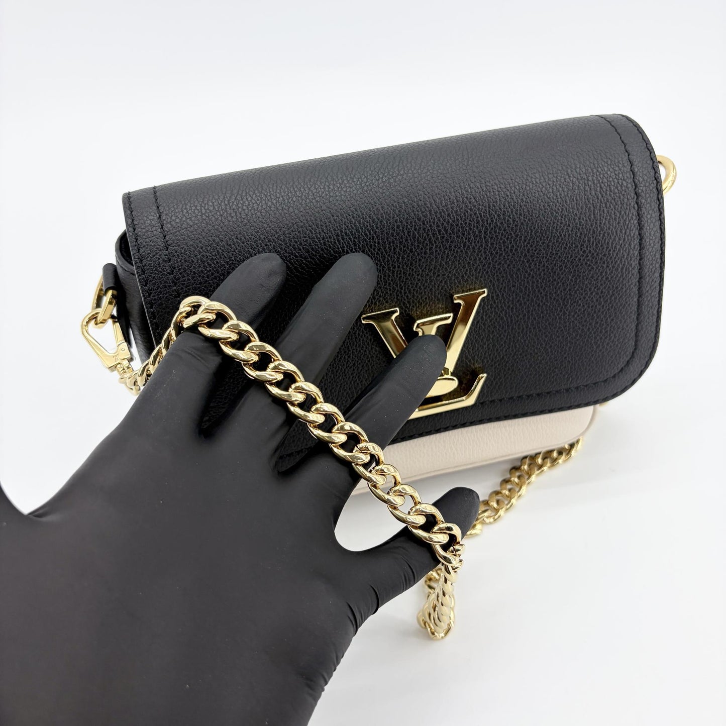 Louis Vuitton Lockme Tender Black Cream