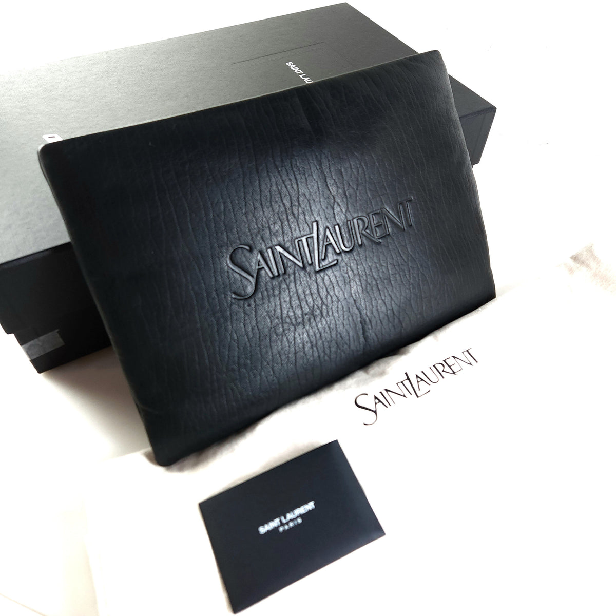 Padded Logo Clutch Bag 779512