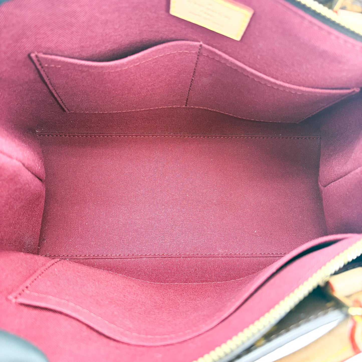Louis Vuitton Montaigne MM Monogram