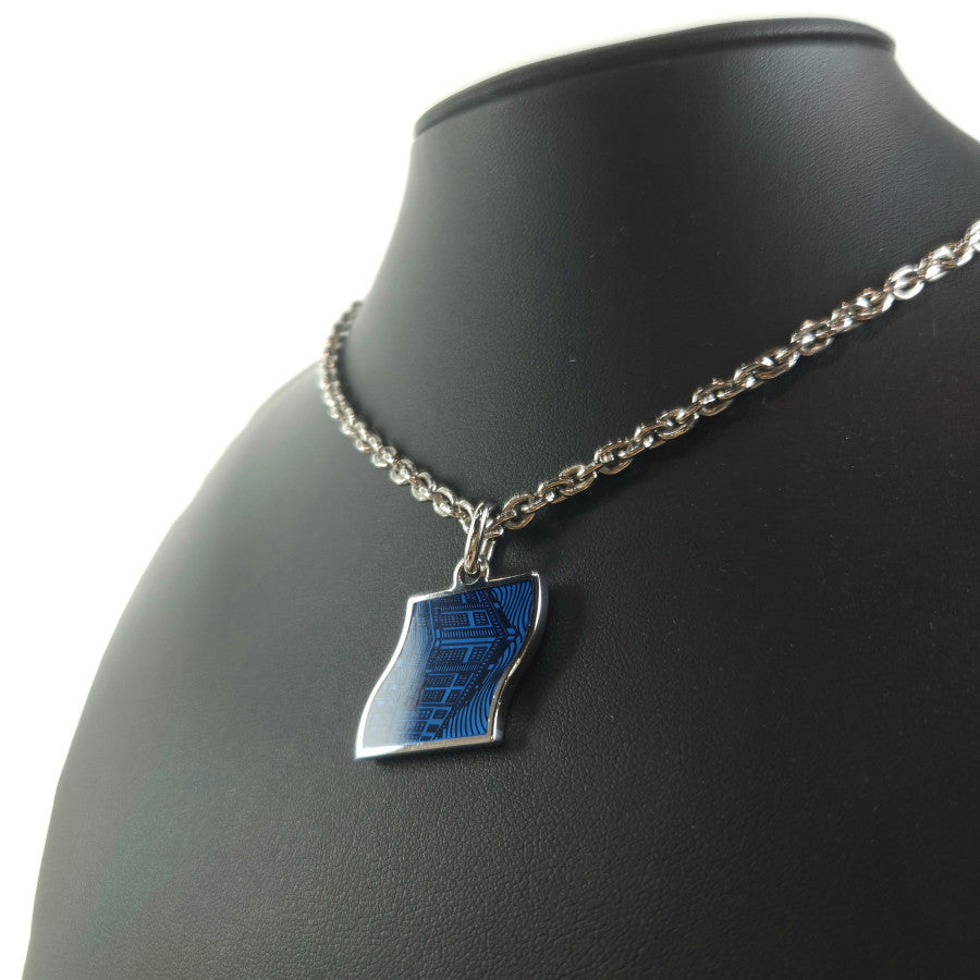 Charm pendant necklace