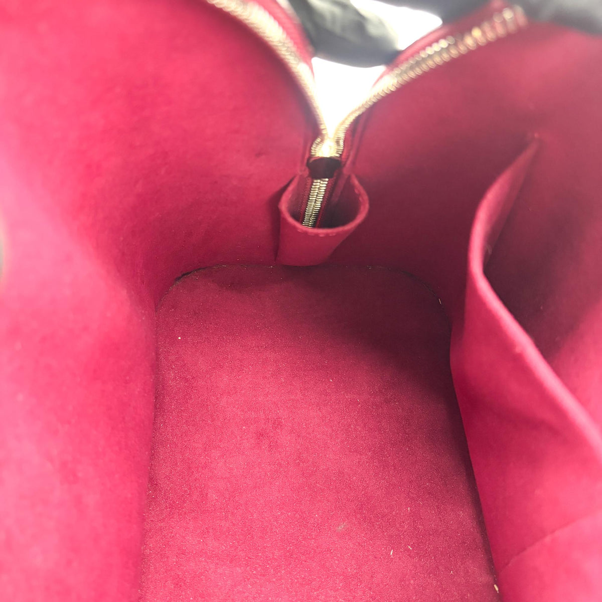 Louis Vuitton Epi Alma PM Fuchsia