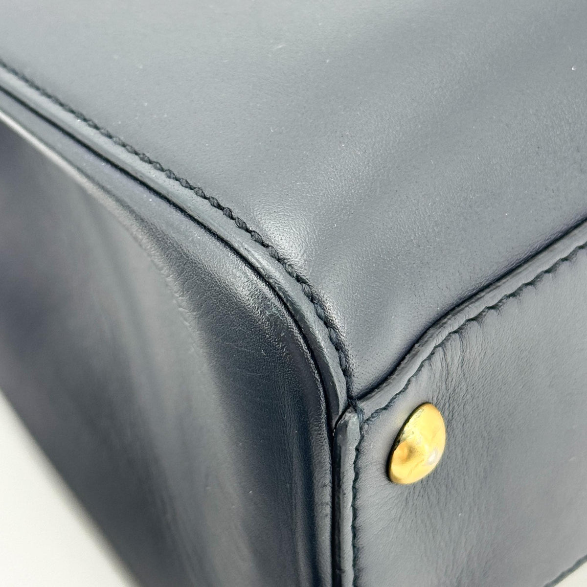 Gucci Sylvie Leather Mini Top Handle Bag Black