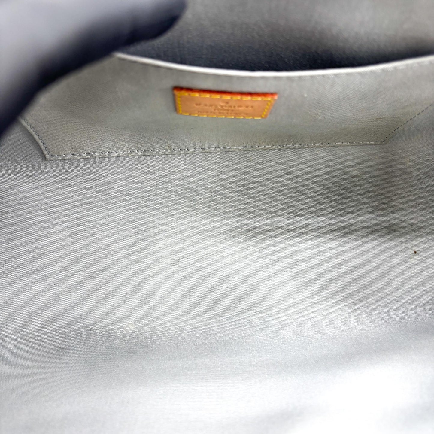 Louis Vuitton Monogram Vernis Roxbury Drive Pearl