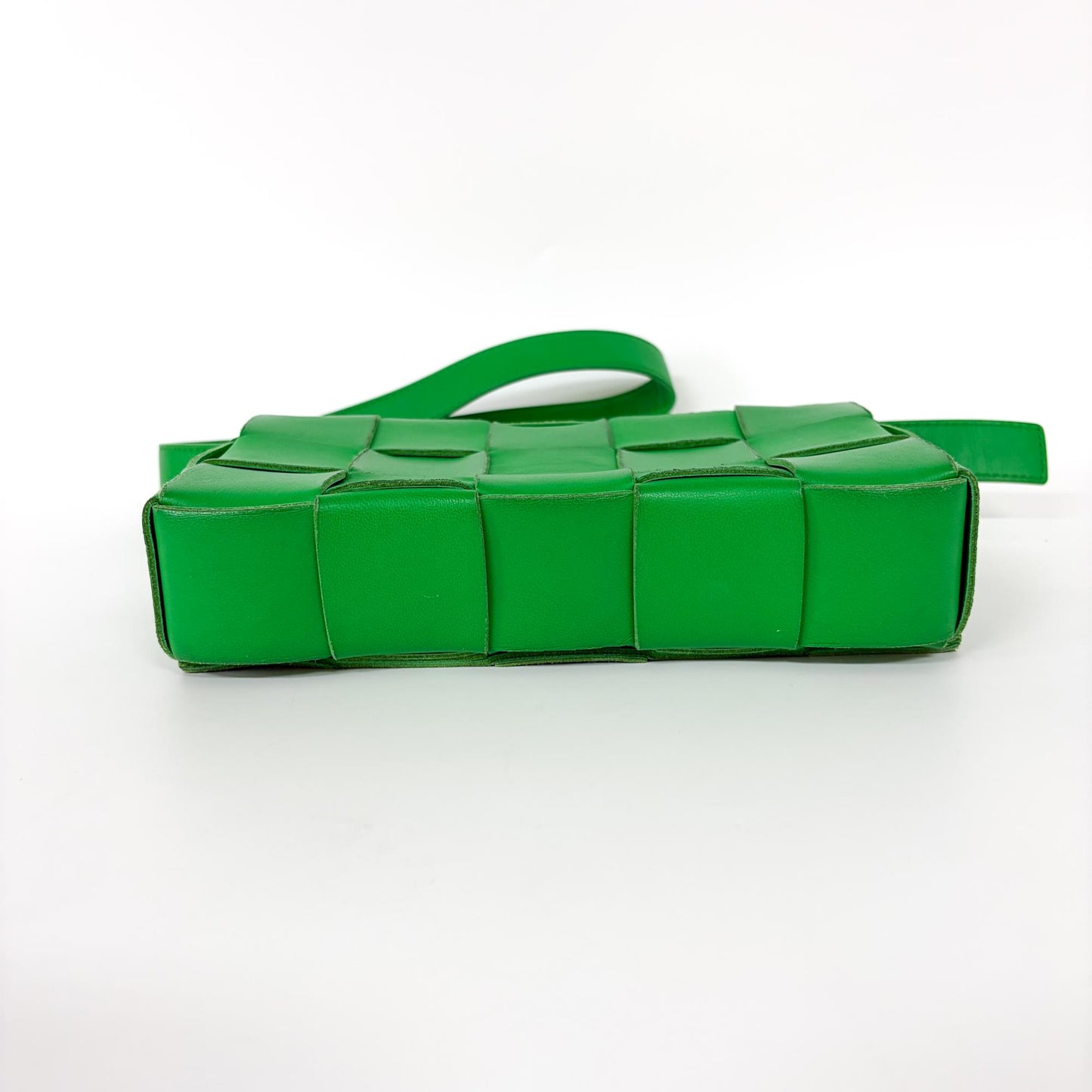 Bottega Veneta Cassette Shoulder Bag Paraket
